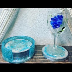 Beautiful glow in the dark, cup holders